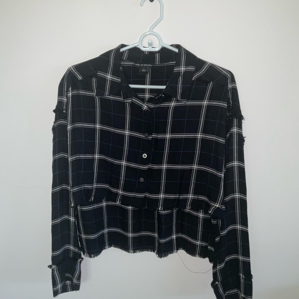 Wild Fable Black and Gray Cropped Button Down Shirt